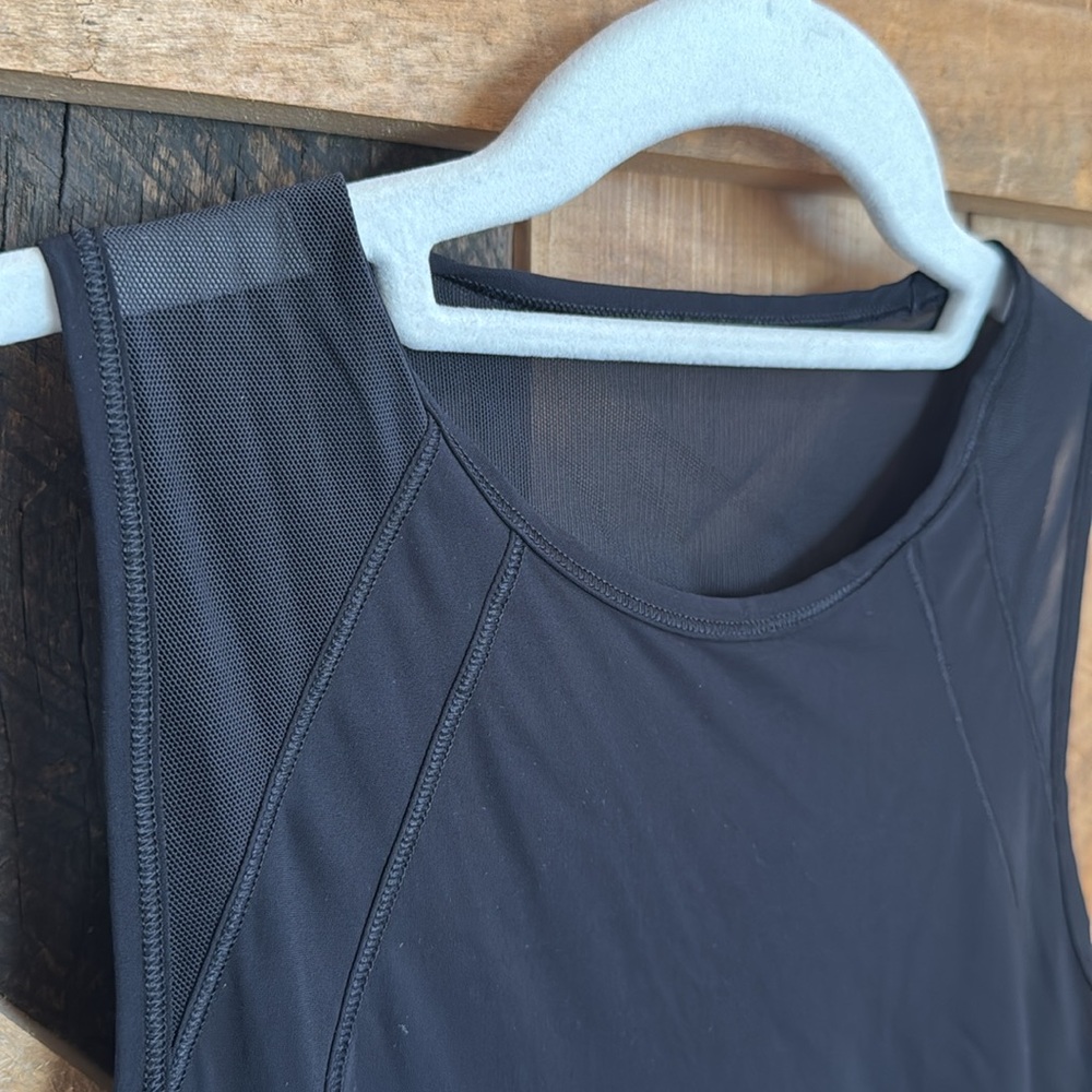 Lululemon Tank - Picture 2 of 8